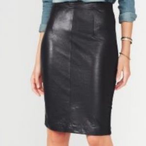 Emu Maryville skirt size med